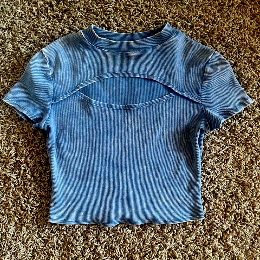 FADED BLUE CROP TOP
